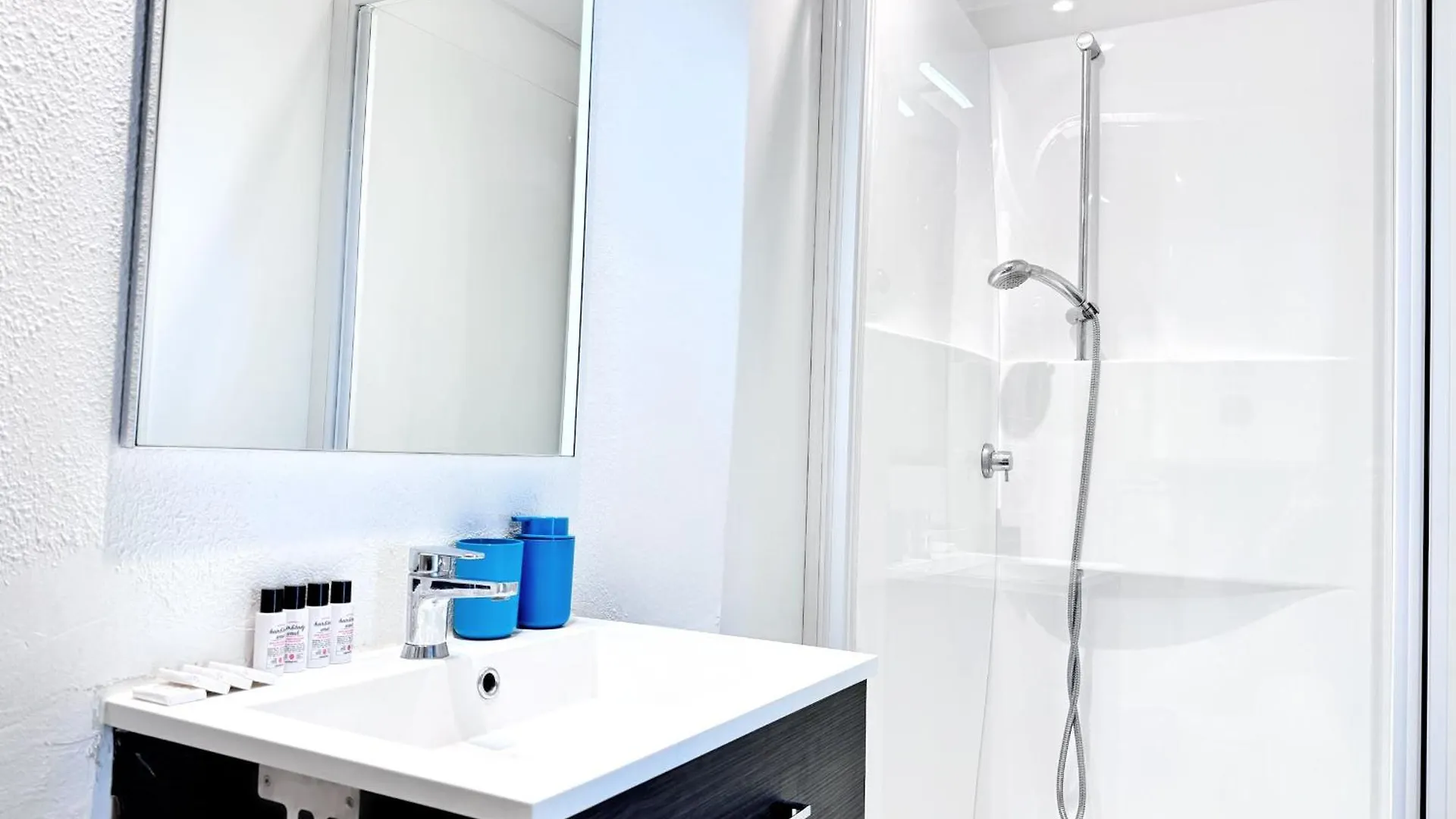 Suite Fanete Lyon Apartment